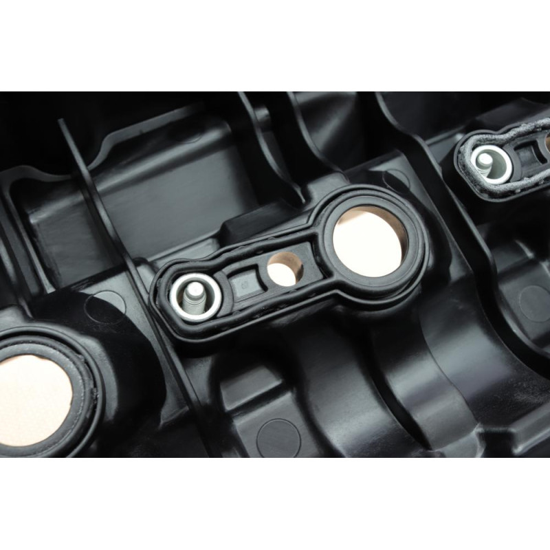 Крышка клапанов BMW 5 (F10/F07)/X5 (E70/F15/F85) 3.0 08-18 D40 (N57)